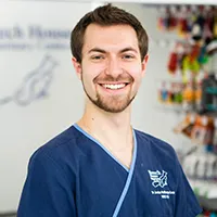 Dr Jordan Nelthorpe-Stein - Veterinary Surgeon