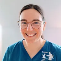 Kelsey Silberman  - Veterinary Surgeon