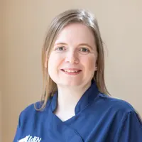 Emily Roelich - Student Veterinary Nurse