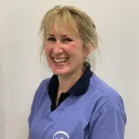 Zoe Dicker - Veterinary Surgeon