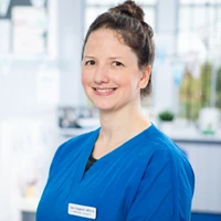 Tara Dalgleish  - Veterinary Surgeon