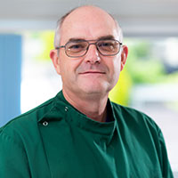 Howard Liebermann - Veterinary Surgeon