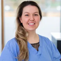 Deyna Wales - Veterinary Surgeon