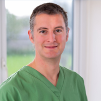 Tom Maunder - Veterinary Surgeon
