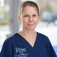 Dr Liz Jennings - Cat Clinic Clinical Lead