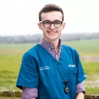 Luke Tomkins - Veterinary Surgeon