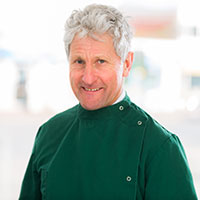 Hadyn O'Neile - Veterinary Surgeon