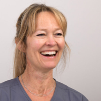 Dr Bronwen Eastwood