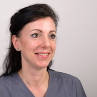Dr Roz Wright