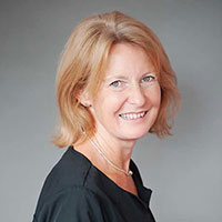 Suzanne - Veterinary Receptionist