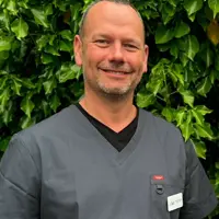 Stuart Glassborow - Veterinary Surgeon